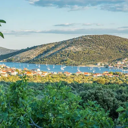 Ned-with Terrace Apartman Vinišće