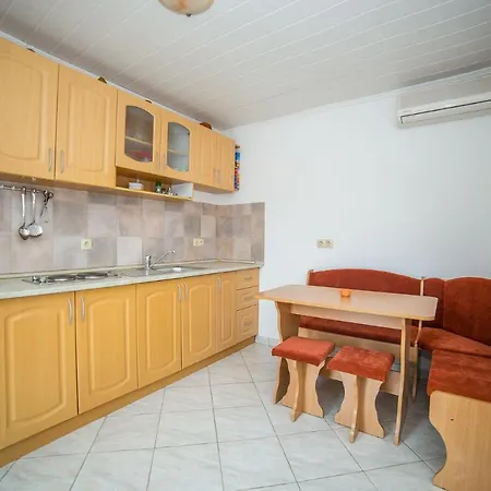 Apartman Ned-with Terrace Vinišće